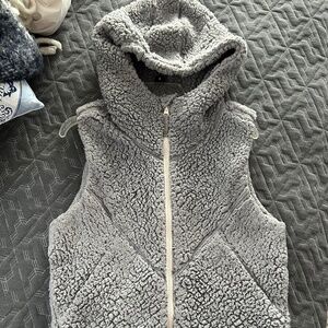 PRANA Gray Permafrost Sherpa Hooded Women’s Medium Full Zip Vest Fleece